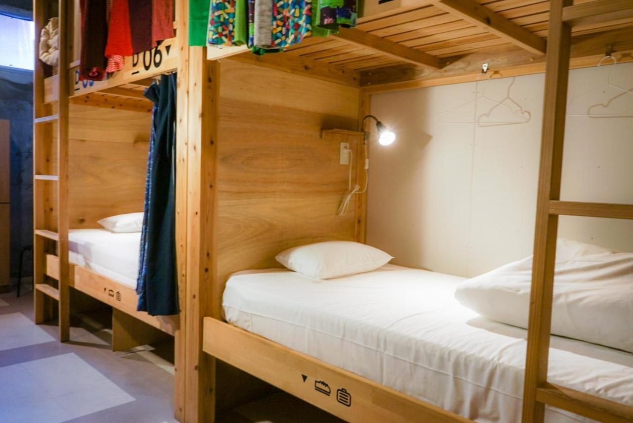Hostel Tangatable Kitakyūshū Extérieur photo